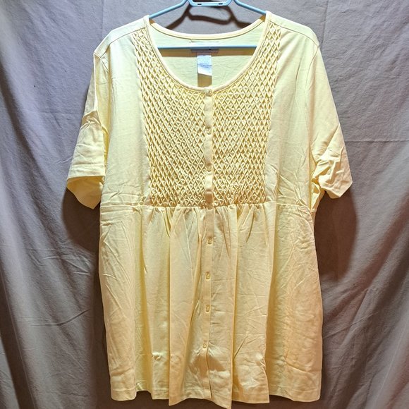 Woman's short sleeve top - Picture 1 of 6